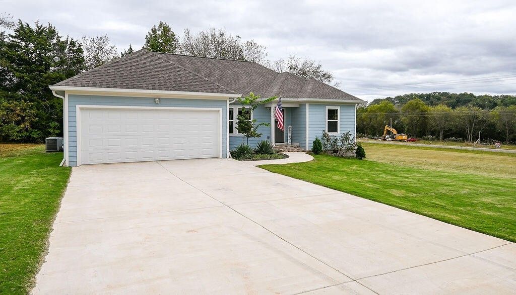 100 County Road 155, Riceville