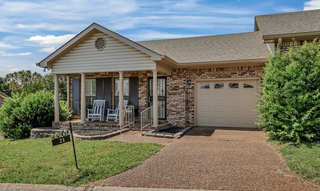 1818 Memorial Dr 21, Clarksville