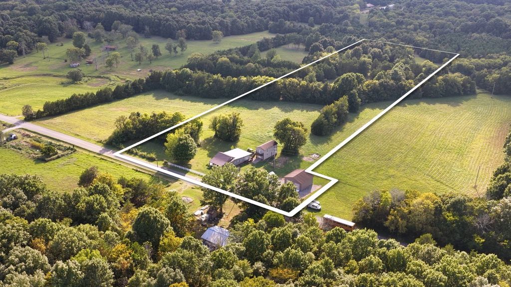 9670 Pruitt Rd, Christiana