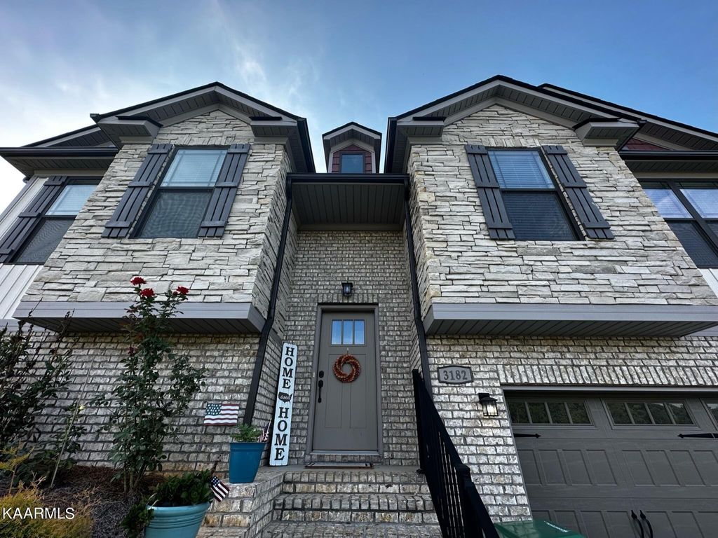3182 Bridgewater Blvd, Morristown