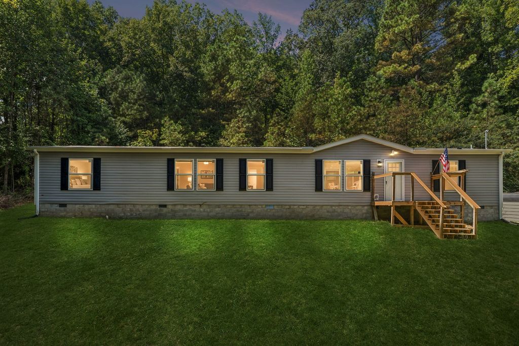 110 Bakerville Rd, Waverly
