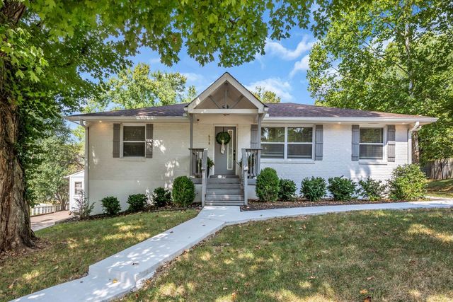 634 Watsonwood Dr, Nashville