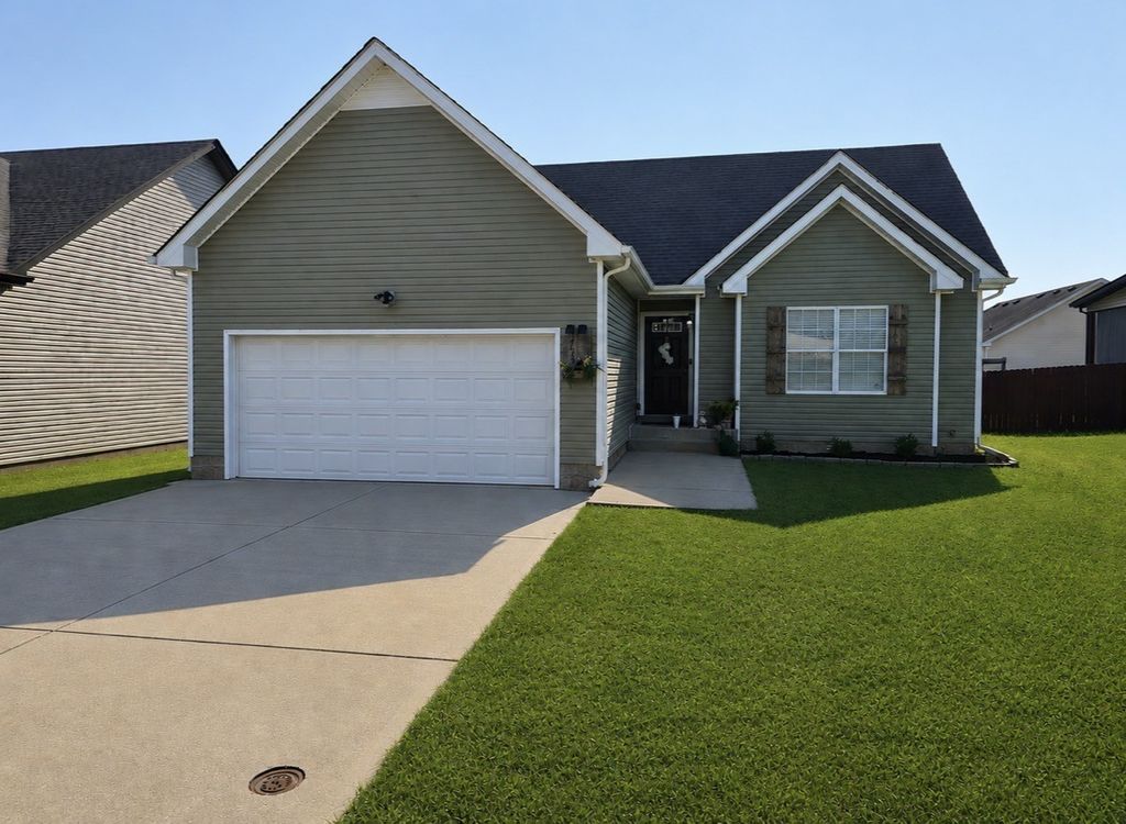 3733 Gray Fox Dr, Clarksville