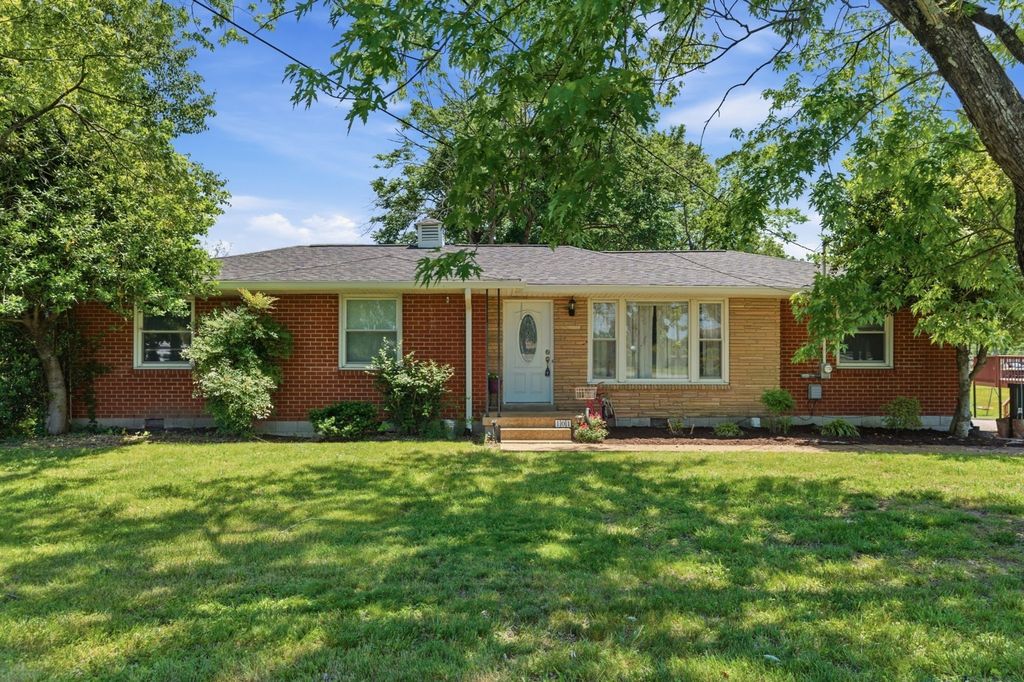 101 Newport Dr, Old Hickory