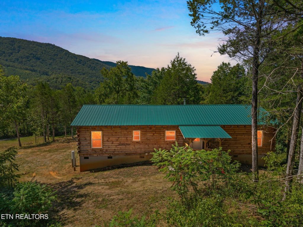 239 County Road 468, Englewood