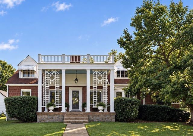 1310 Riverwood Dr, Nashville