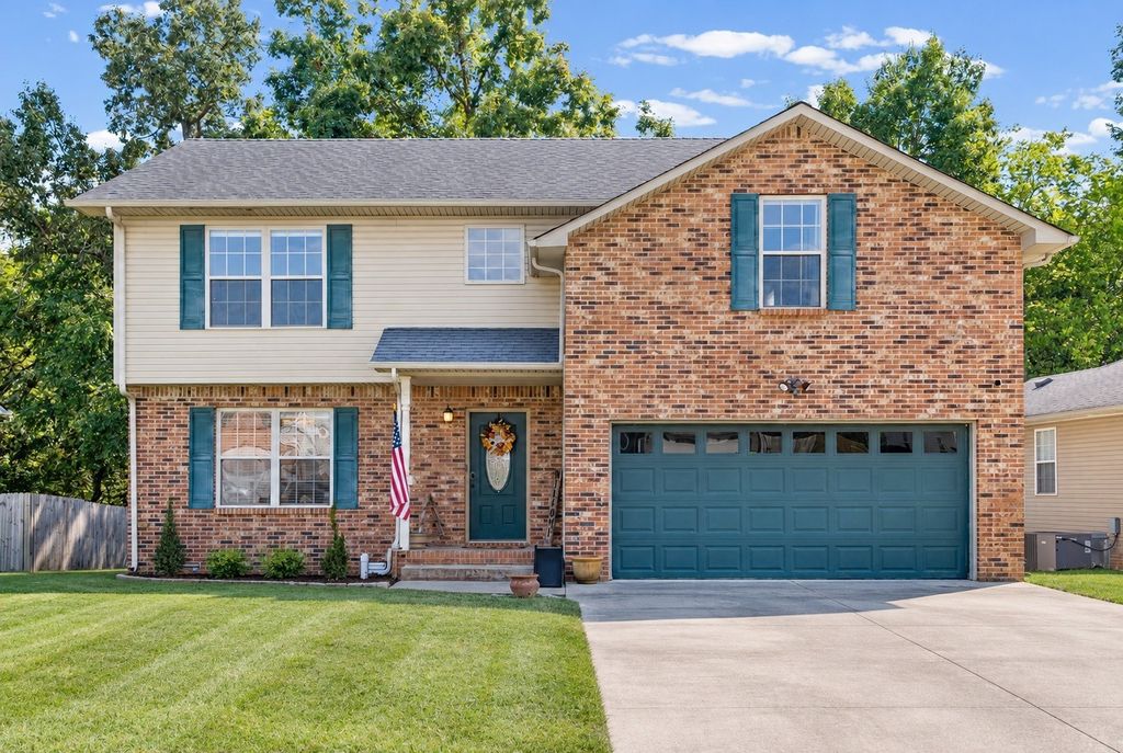 1528 Apache Way, Clarksville