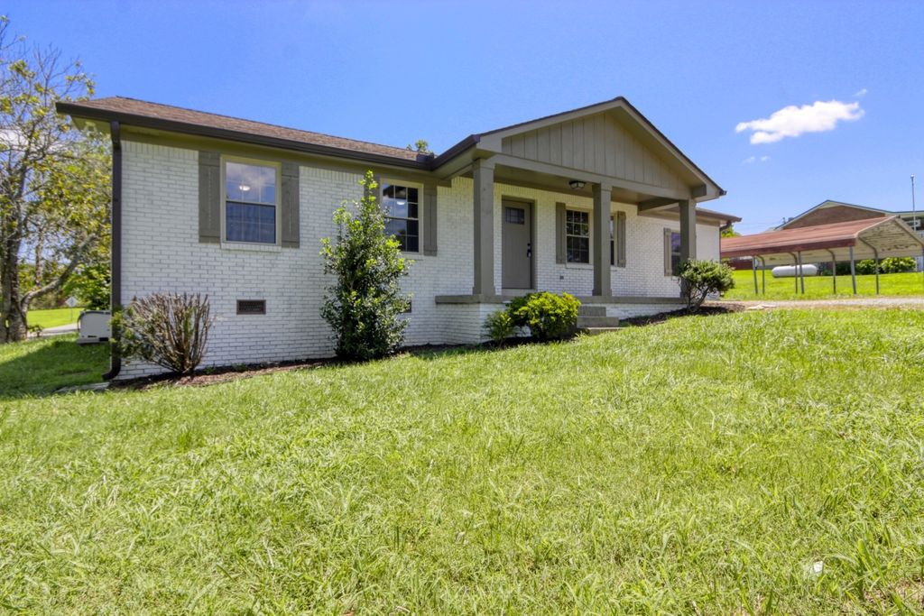 210 Crenshaw Rd, Hartsville