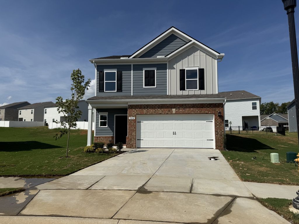508 Coffee Ct, Gallatin