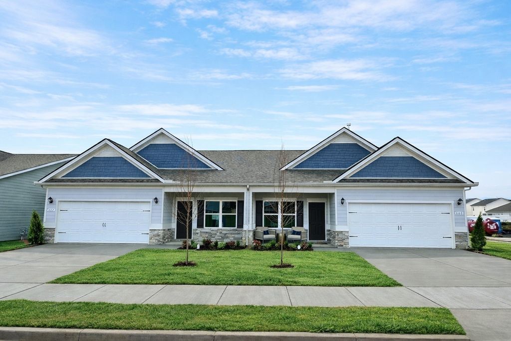 807 Paddington Way, Lebanon