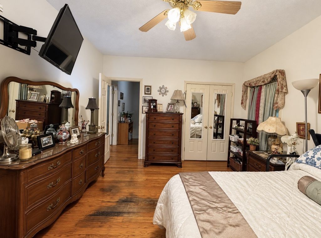 134 Oak Dr, Smithville