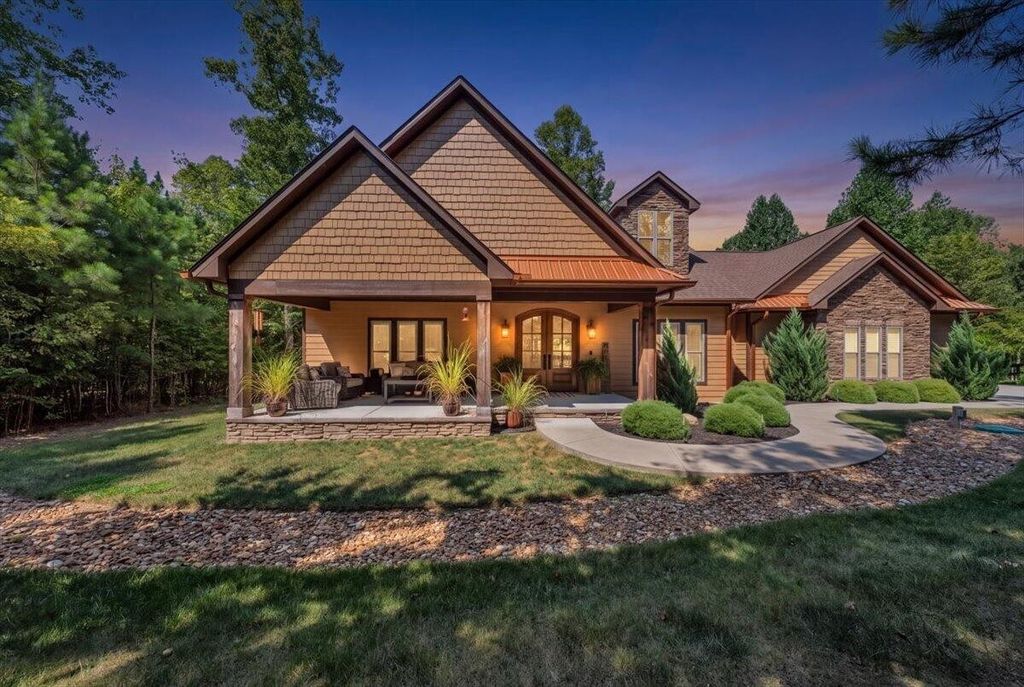 670 Cherokee Path, Jasper