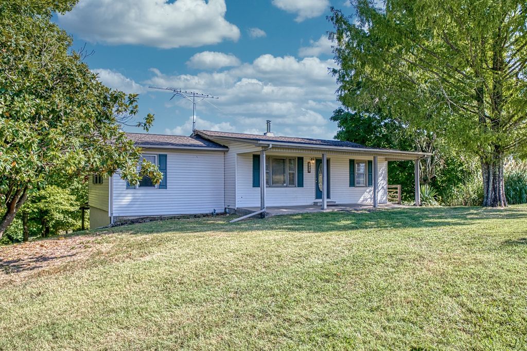 7334 Pleasant Ridge Rd, Sparta