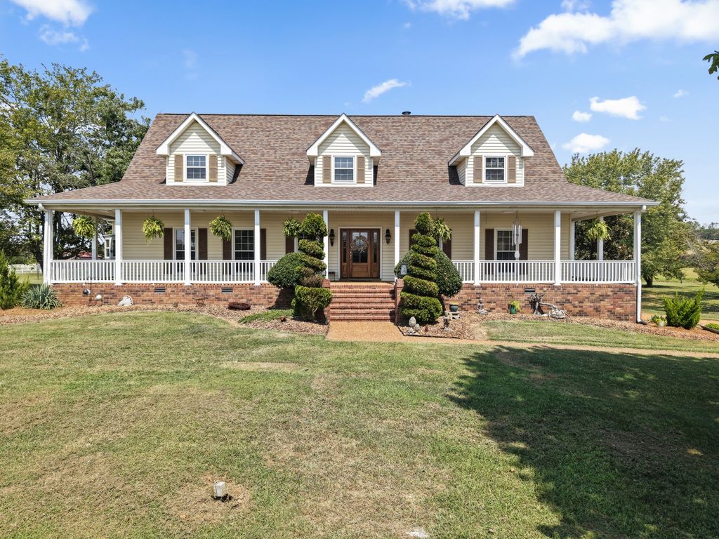 625 Double Log Cabin Rd, Lebanon