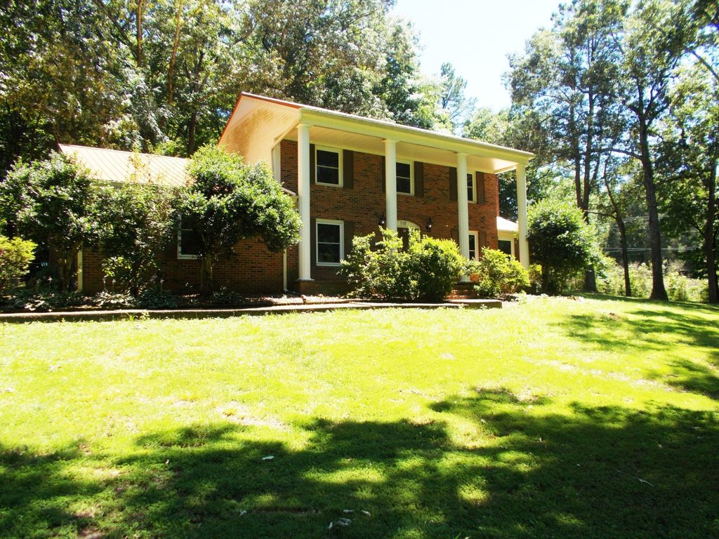 110 Asbury Cir, Huntingdon