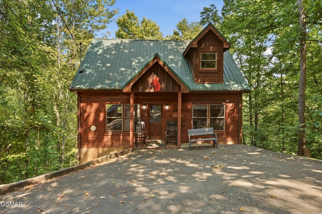 1605 Silver Poplar Lane, Sevierville