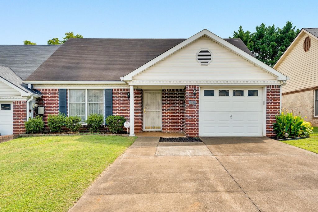 6648 Hickory Manor Circle, Chattanooga