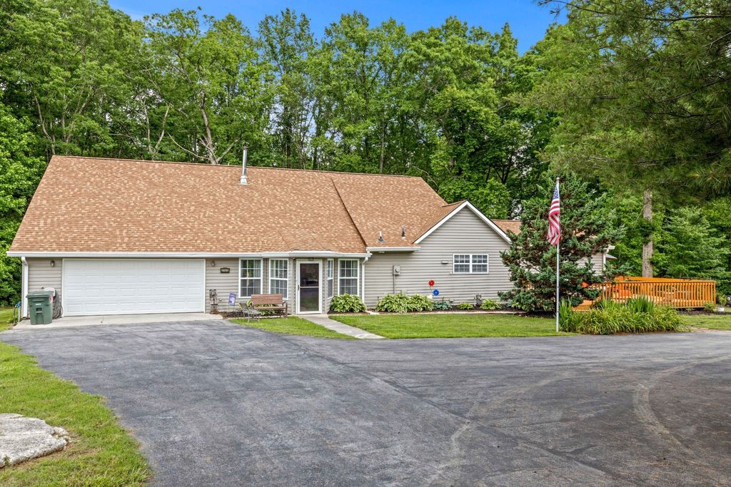 2595 Walkertown Road, Dayton