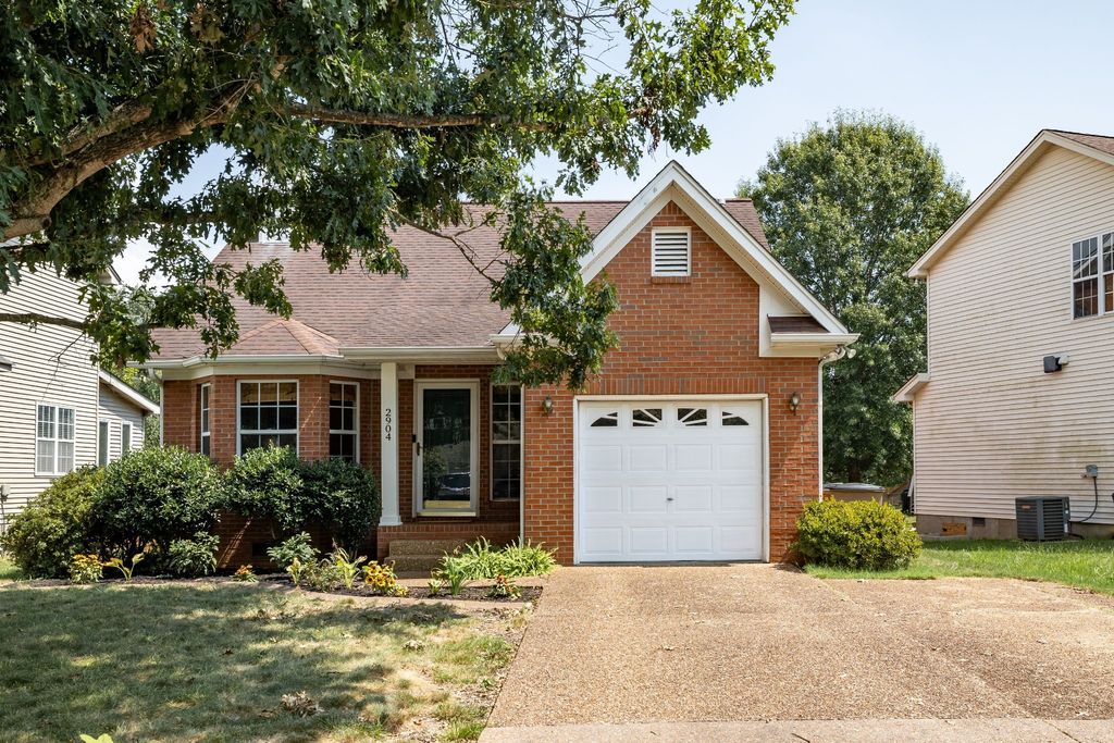 2904 River Bend Dr, Nashville