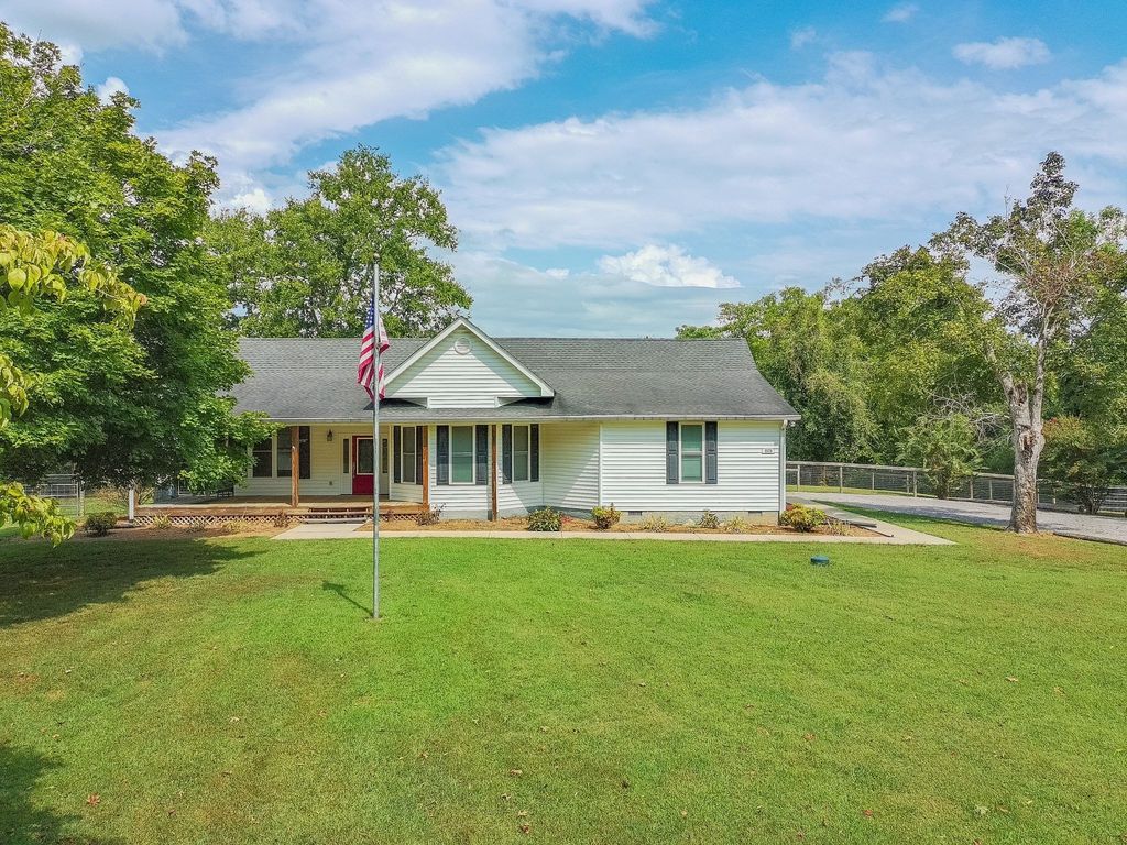 1078 Old Williamsport Pike, Columbia