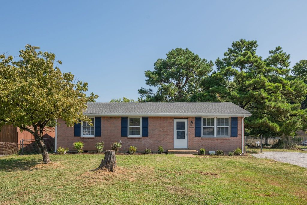 100 Karen Ray Ct, Antioch