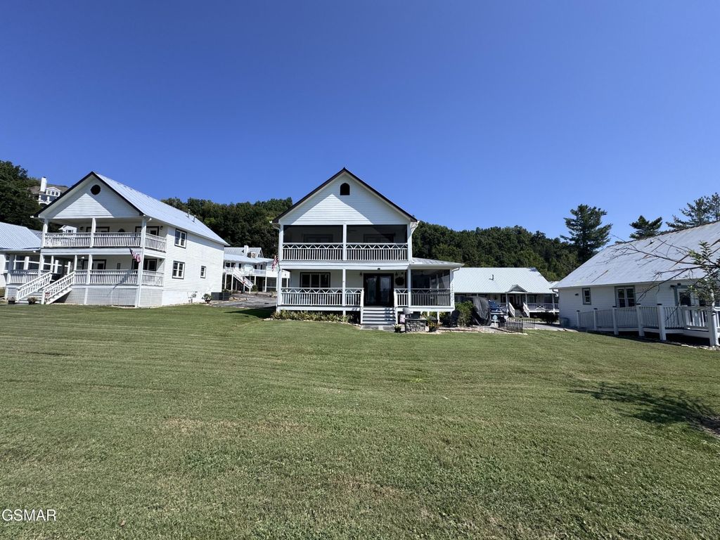424 Country Path Way, Sevierville