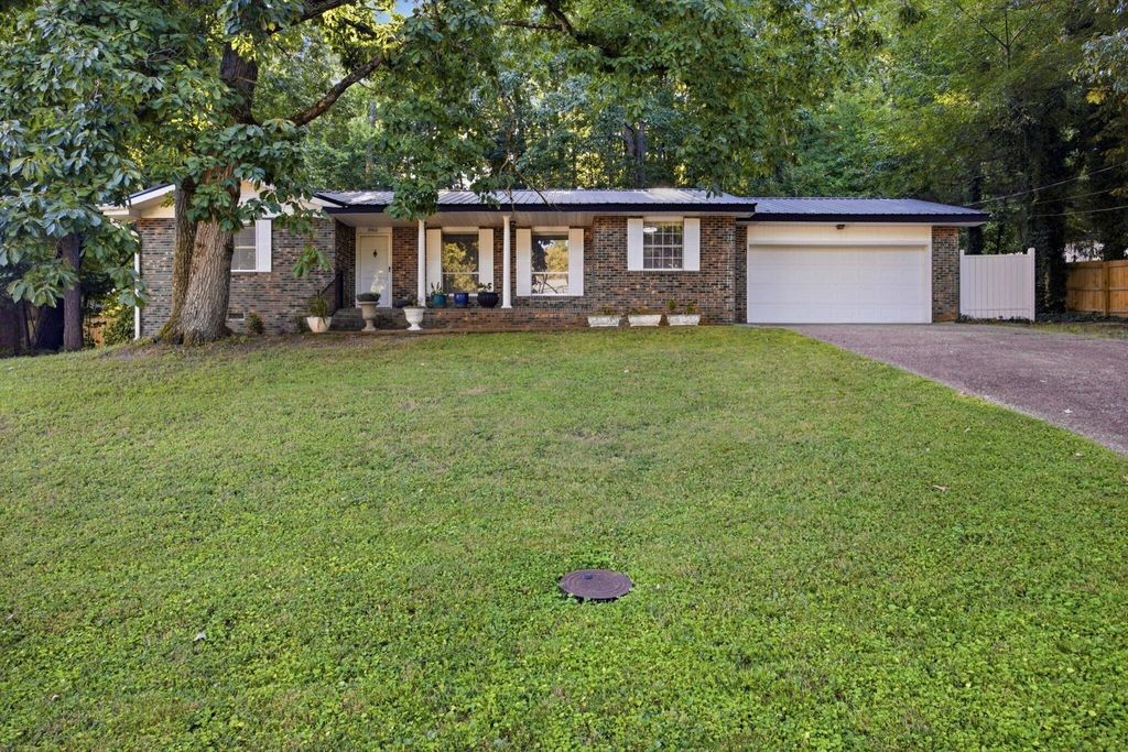 2500 Shenandoah Drive, Chattanooga