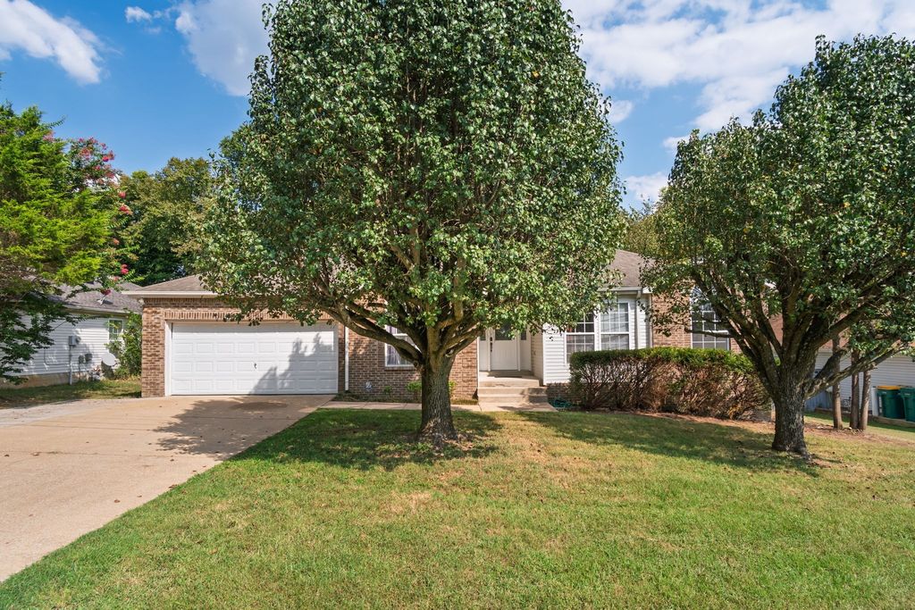 2261 Joann Dr, Spring Hill