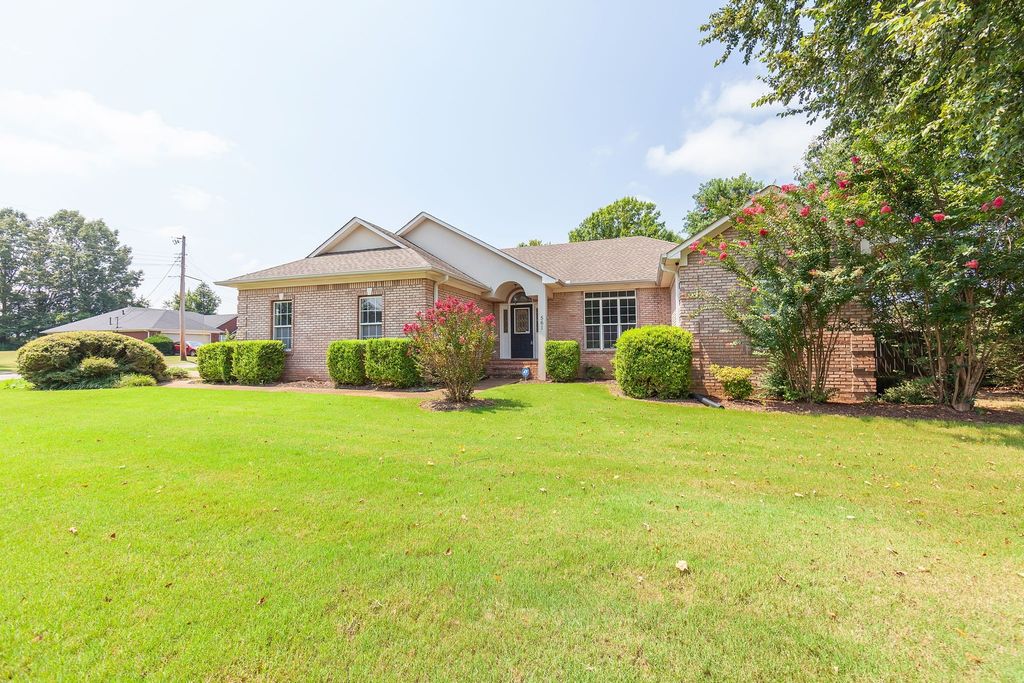 561 Gettysburg Dr, Jackson