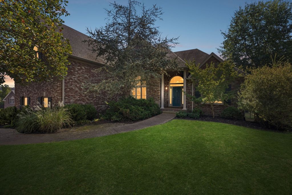 2209 Seven Points Cir, Hermitage