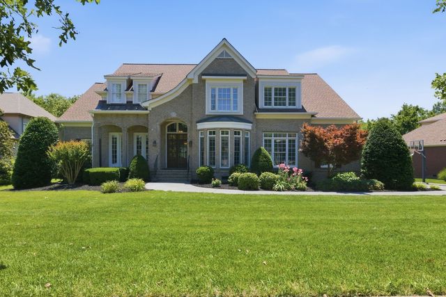 1728 Surrey Dr, Brentwood