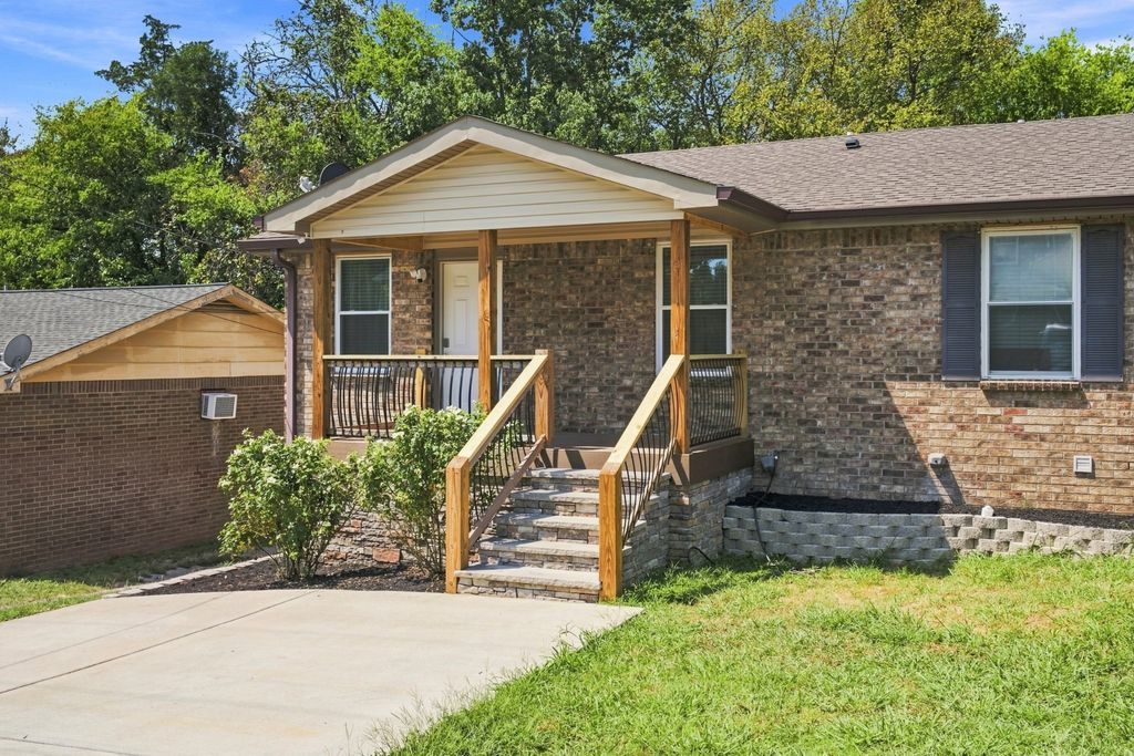 4637 Forest Ridge Dr, Hermitage Property Listing: MLS® #3543692