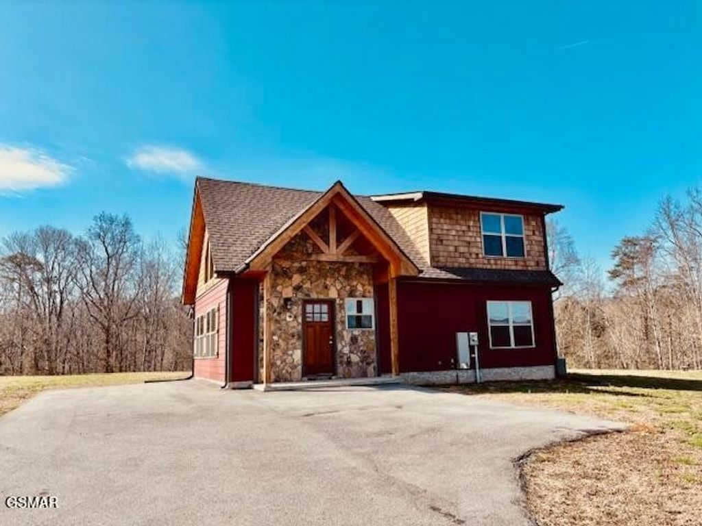 3863 Holders Grove Road, Cosby