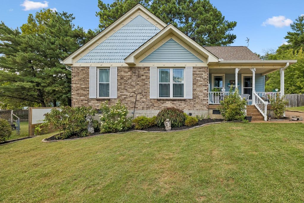 709 Woodbrier Ct, Hermitage