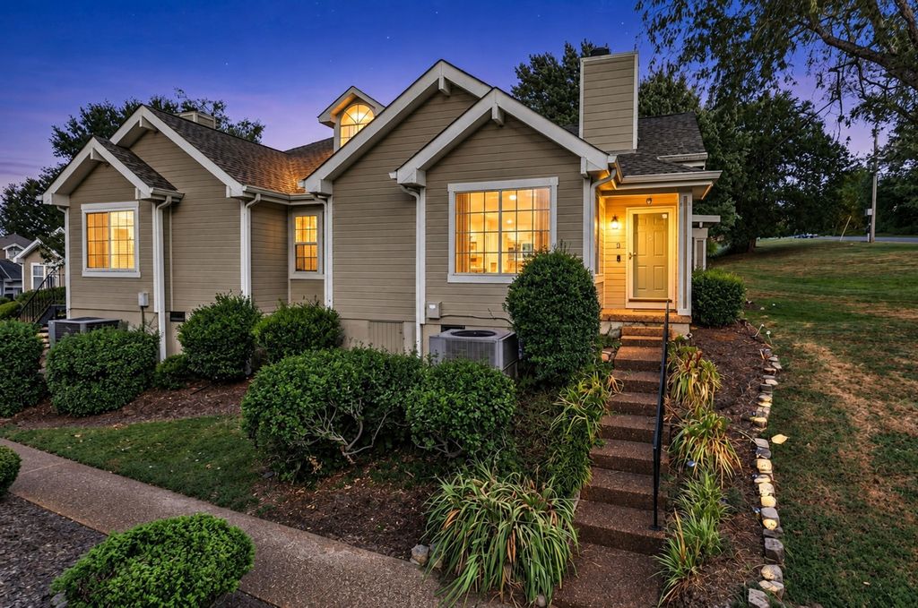 129 Cherry Hill Dr 6d, Hendersonville