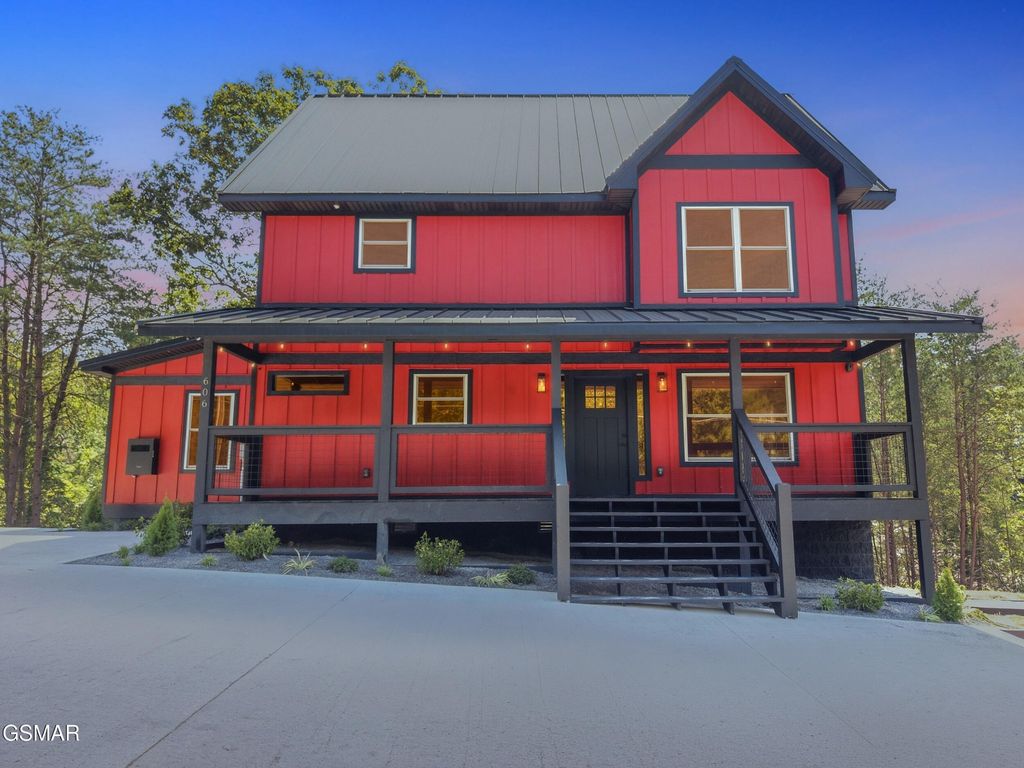606 Cedar Road, Pigeon Forge