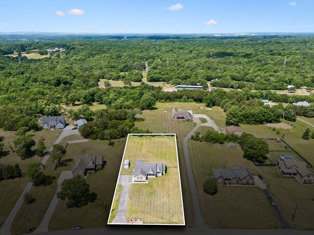 230 Baldy Ford Rd, Lebanon