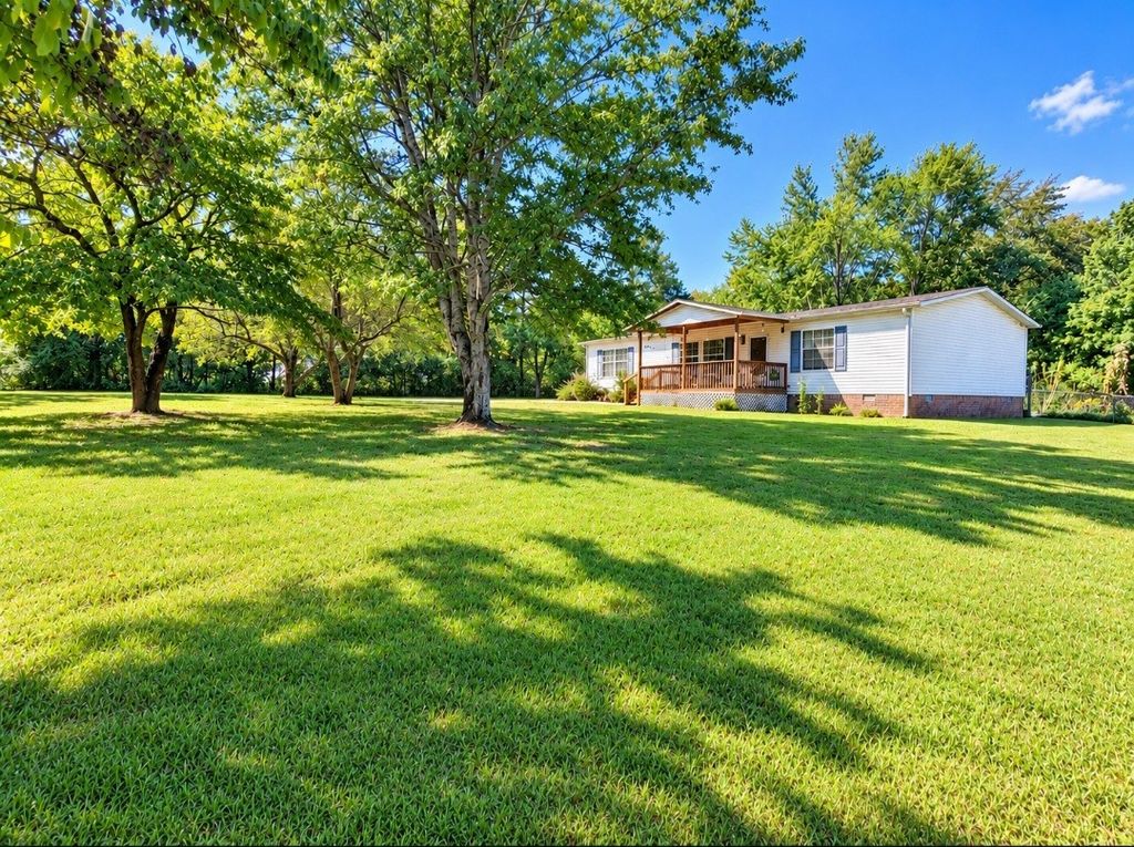 10119 N Twin Springs Rd, Bon Aqua