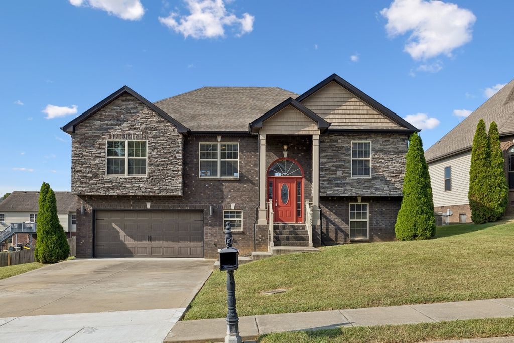 1653 Apache Way, Clarksville