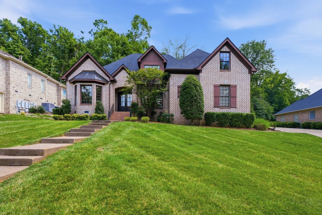 909 Gold Hill Ct, Franklin