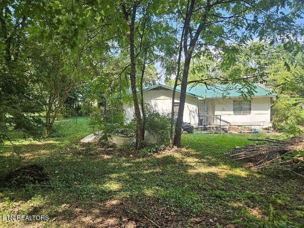 3561 Grade Rd, Rockford