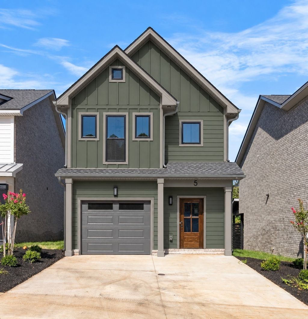 55 Holland Park West, Clarksville