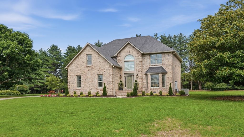 108 Kings Pl, Tullahoma
