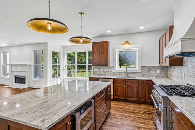 9316 Chesapeake Dr, Brentwood