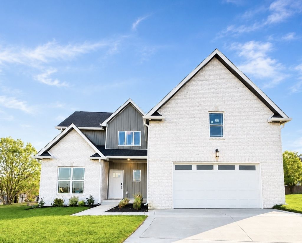 112 Apple Blossom Ct, Clarksville