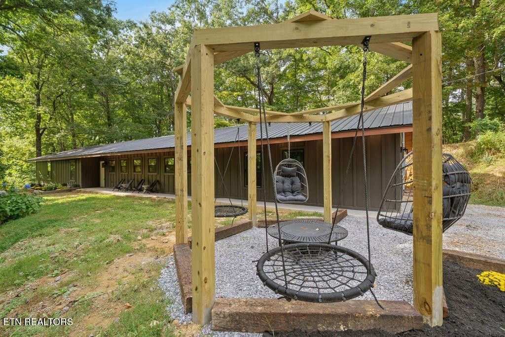 927 Carvers Lane, Sevierville