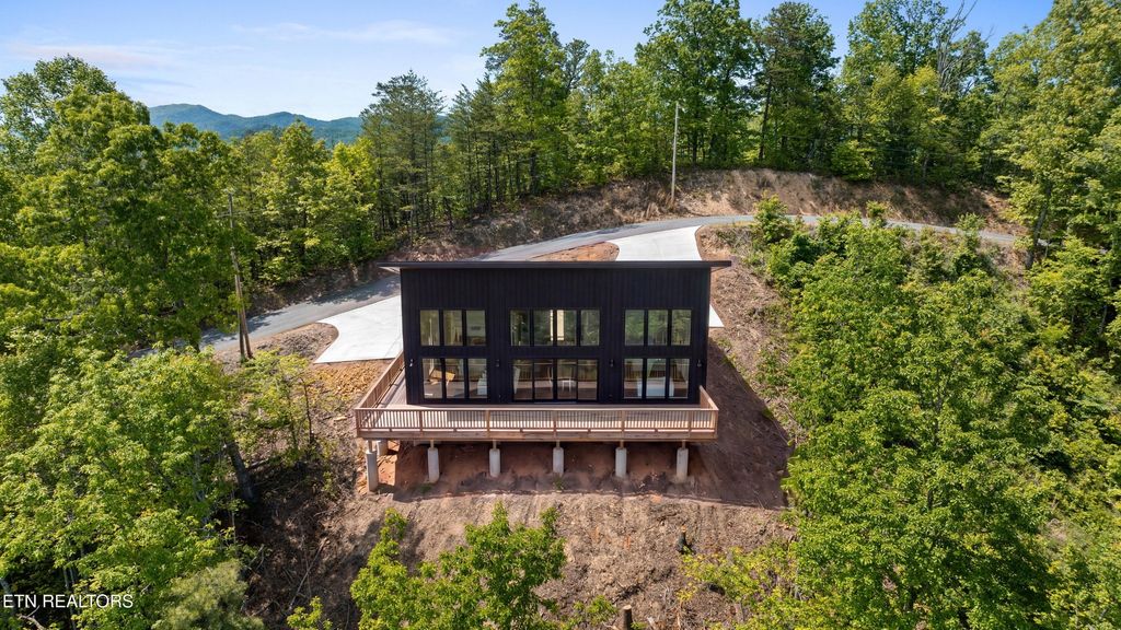 3043 Hatcher Top Rd, Sevierville