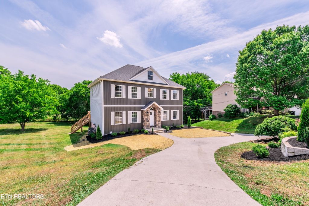 1336 Zachary Taylor Rd, Knoxville