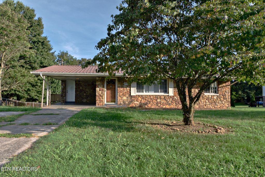 2718 Mayfield Drive, Talbott