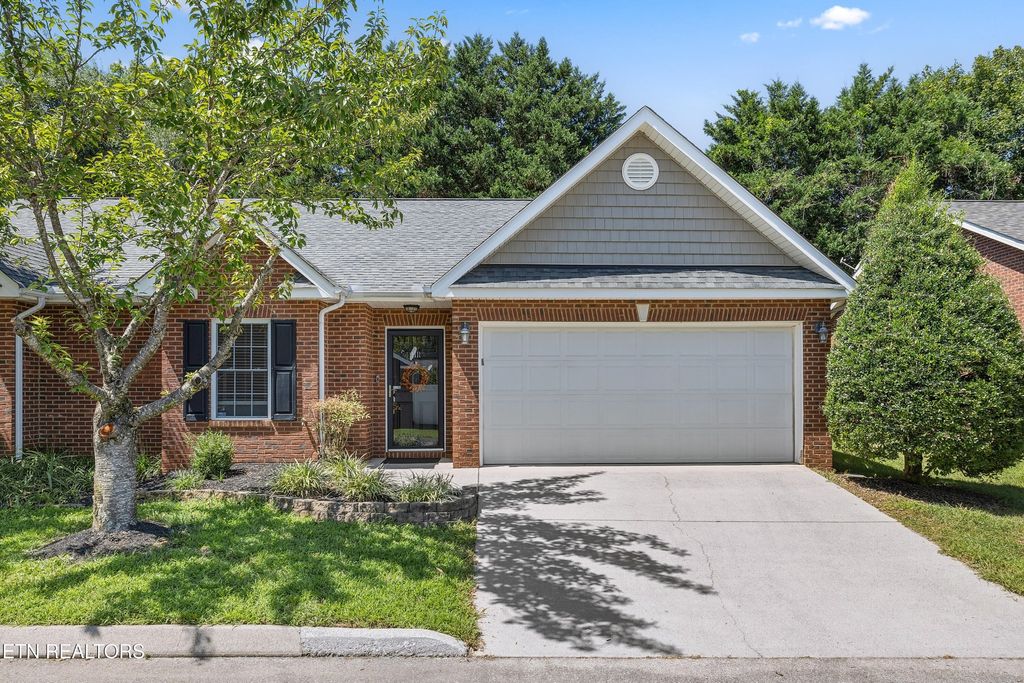 1111 Crested Springs Way, Knoxville